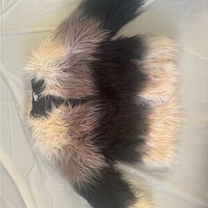 Chic Faux Fur Jacket in Black and Cream